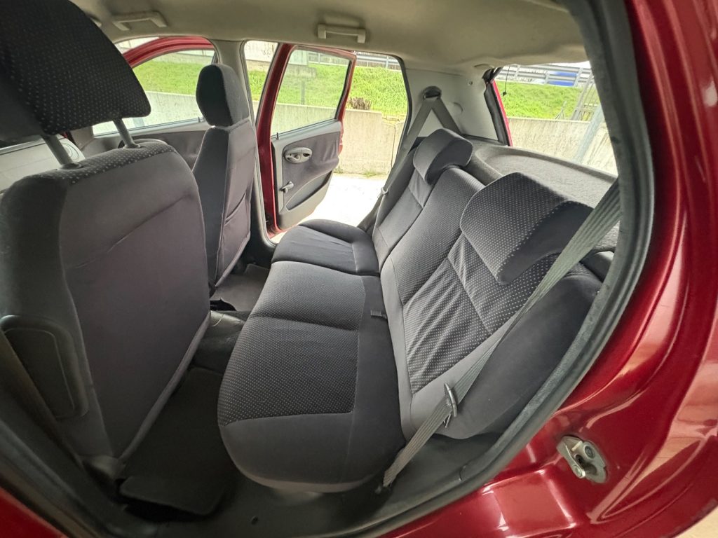 FIAT Punto 1.2i 16V cat 5 porte HLX OK NEOPATENTATI - 18