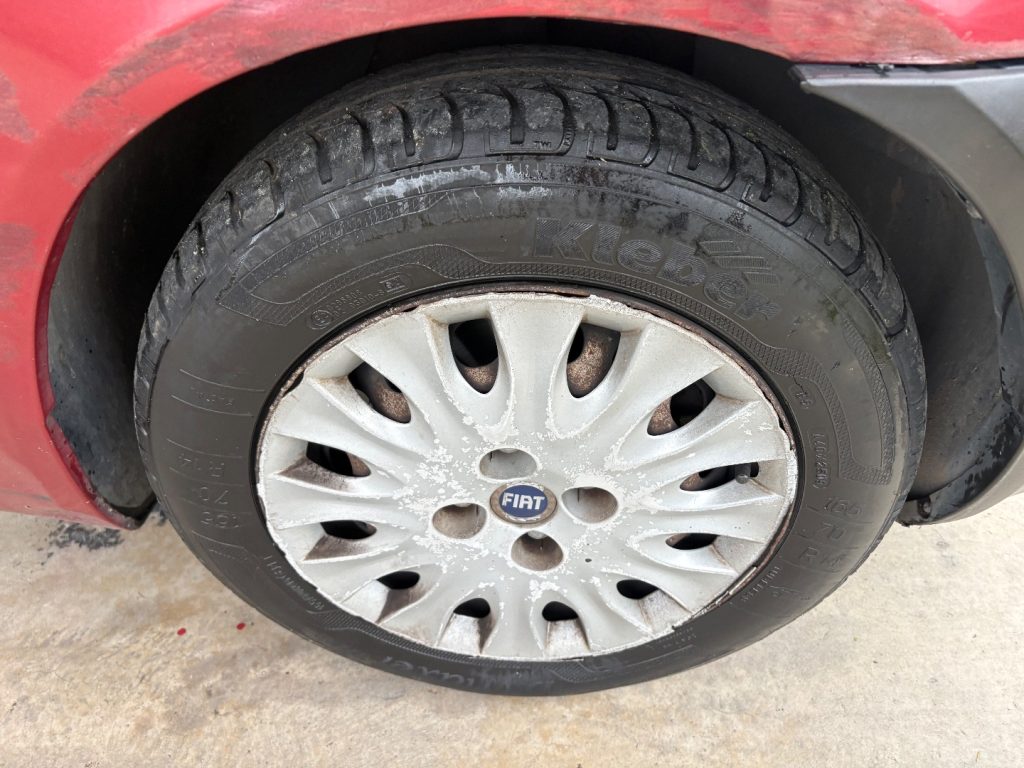 FIAT Punto 1.2i 16V cat 5 porte HLX OK NEOPATENTATI - 23