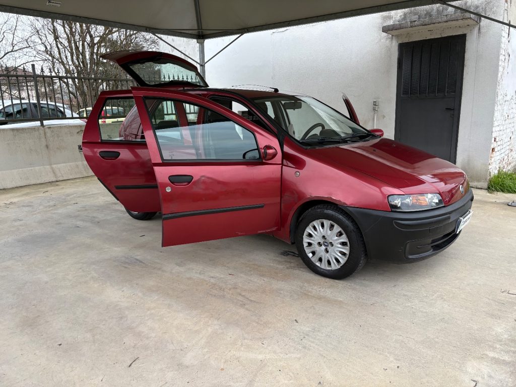 FIAT Punto 1.2i 16V cat 5 porte HLX OK NEOPATENTATI - 38