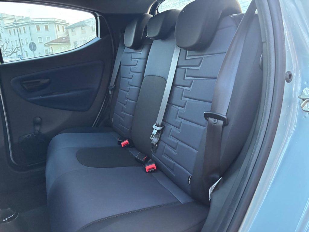 LANCIA Ypsilon 1.2 69CV 5P GPL *PARI AL NUOVO - 17