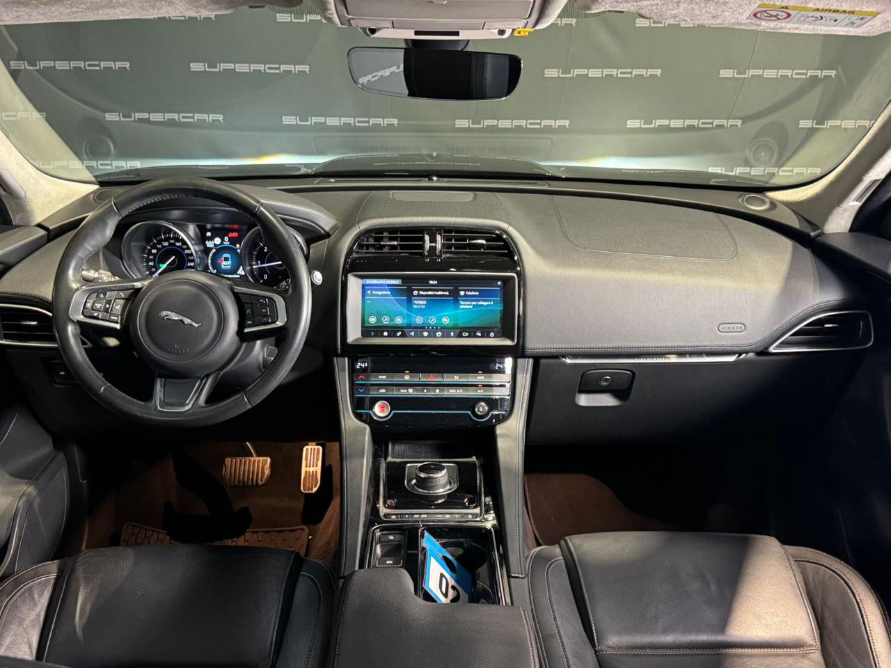 JAGUAR F-Pace 2.0 D 180 CV AWD aut. Prestige - 10