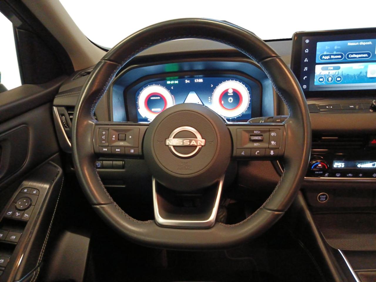 NISSAN Qashqai MHEV 140 CV N-Connecta - 11