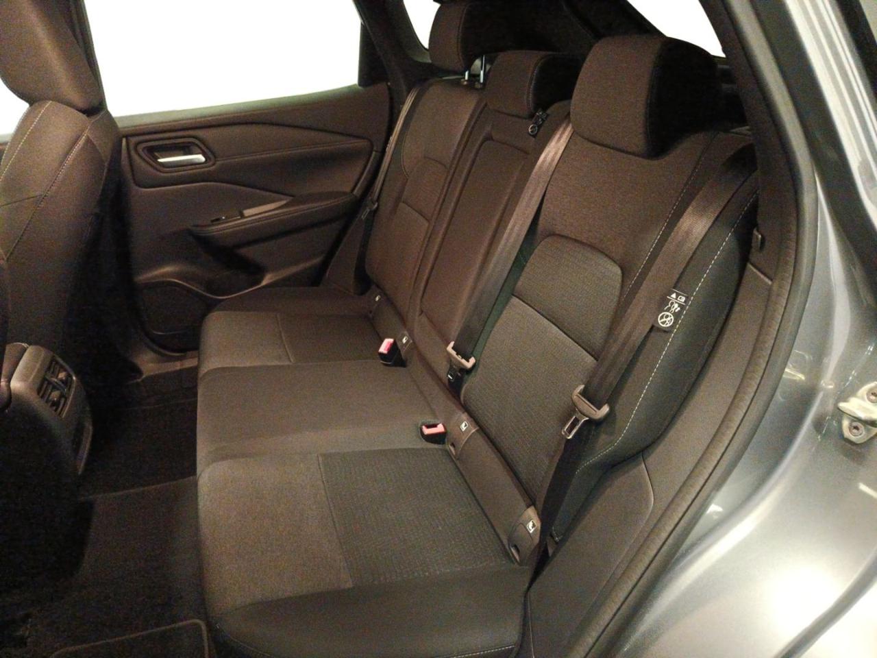 NISSAN Qashqai MHEV 140 CV N-Connecta - 14