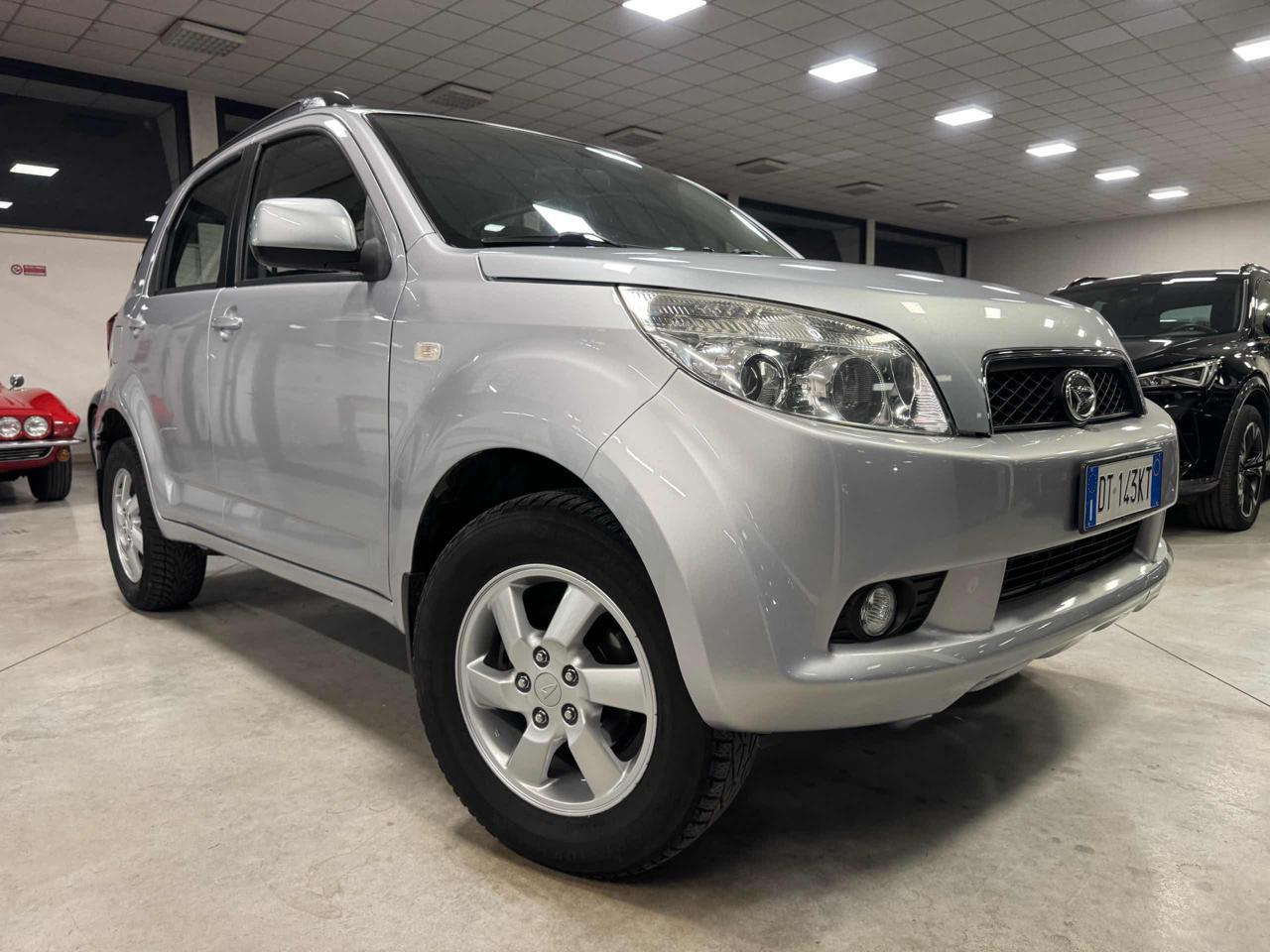 DAIHATSU Terios 1.5 4WD SXA Green Powered - 5