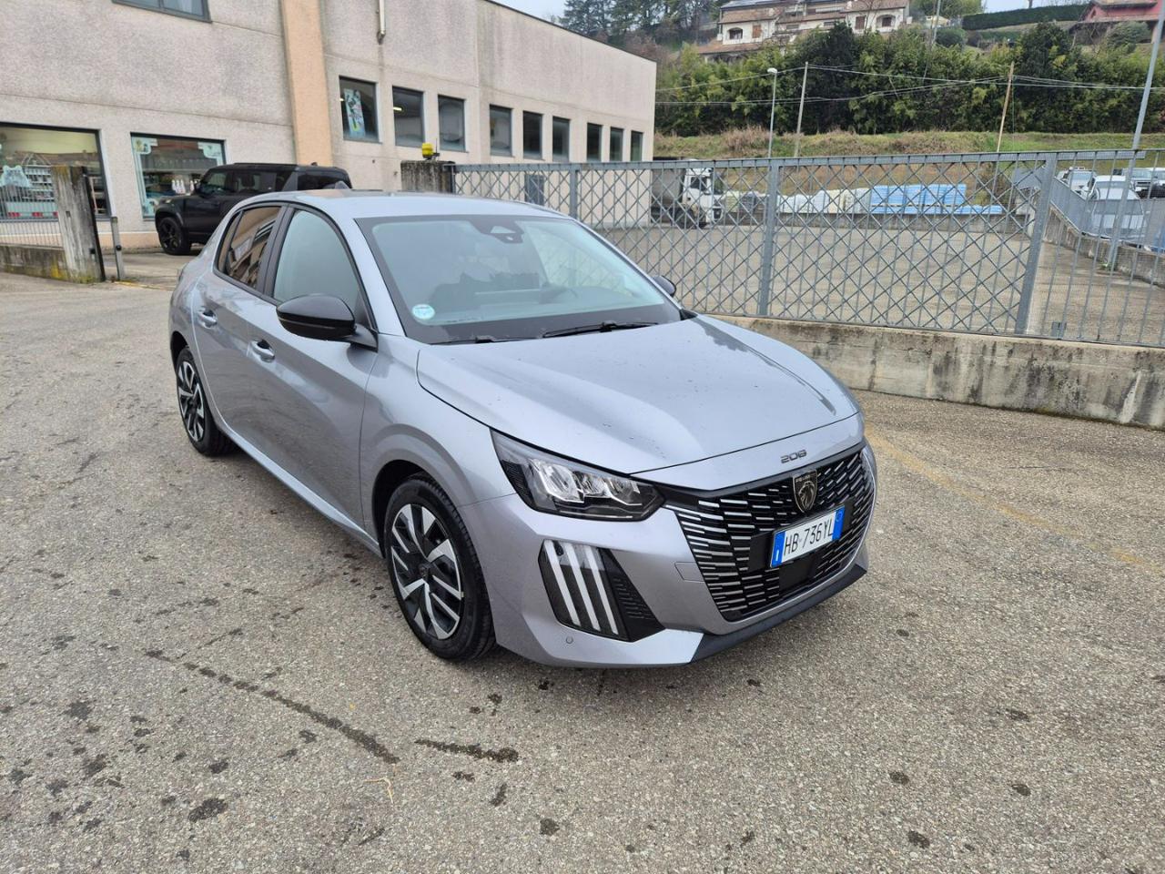 PEUGEOT 208 PureTech 100 Stop&Start 5 porte Business - 4