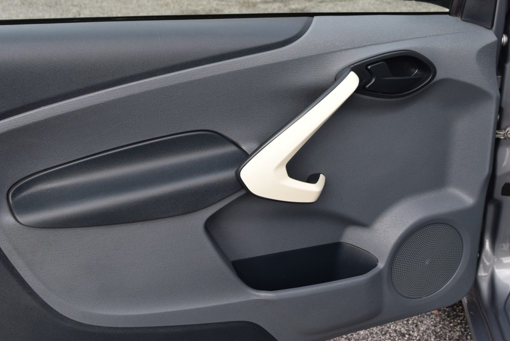 FORD Ka+ 1.2 8V 69CV - 17