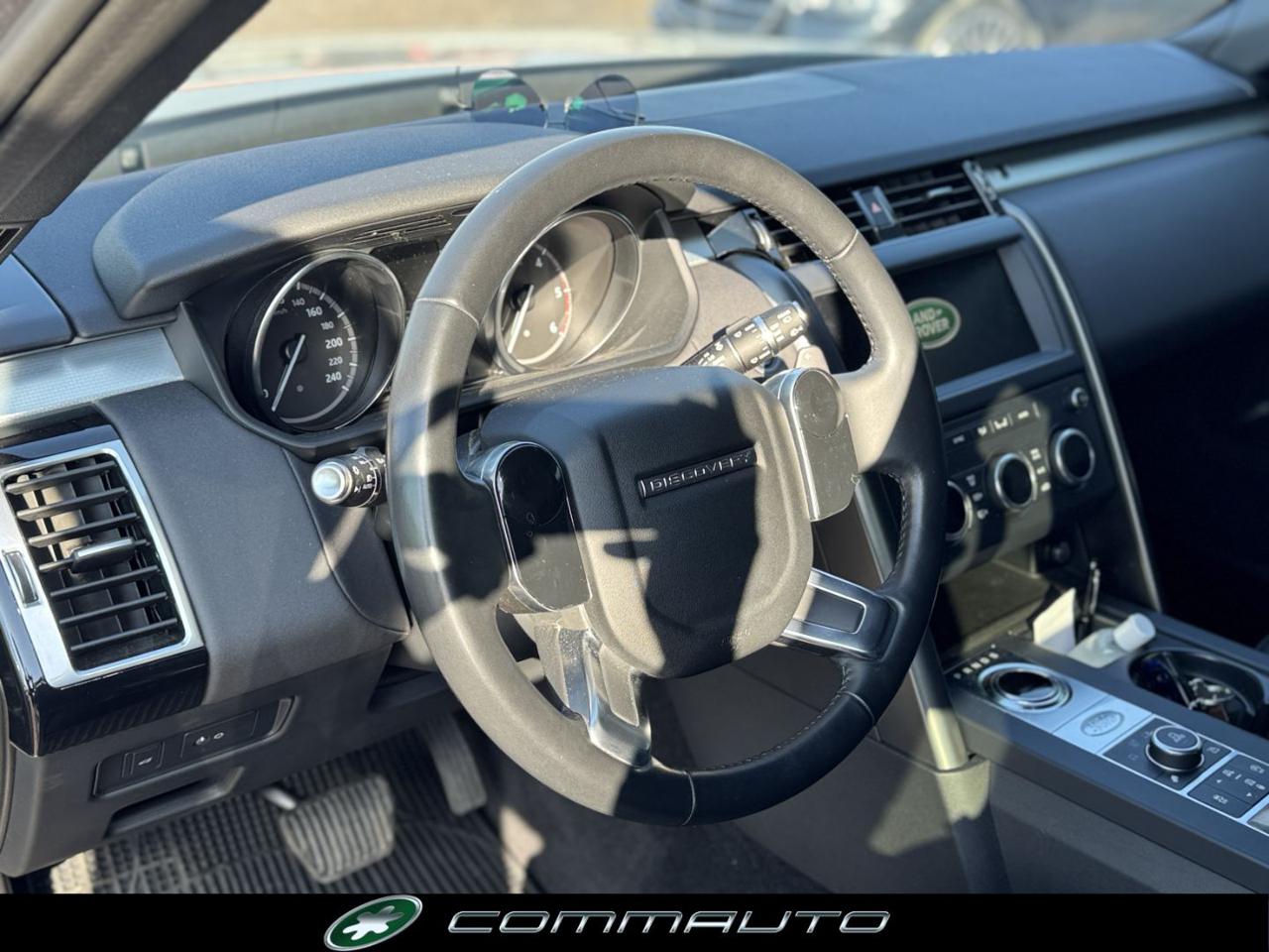 LAND ROVER Discovery 3.0 SDV6 306 CV Landmark Edition - 15