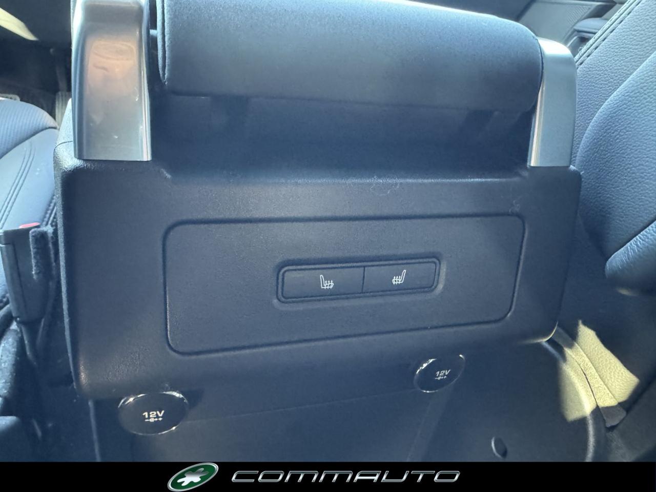 LAND ROVER Discovery 3.0 SDV6 306 CV Landmark Edition - 28