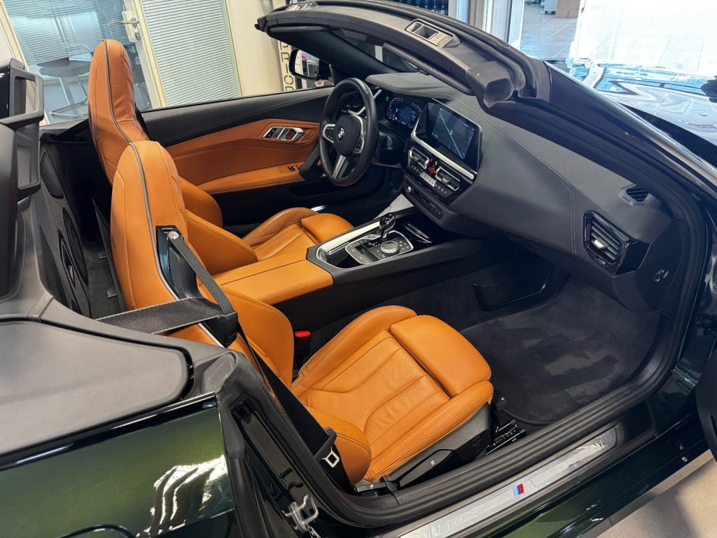 BMW Z4 sDrive20i Msport+19+SANRENO GREEN+10.900KM - 18