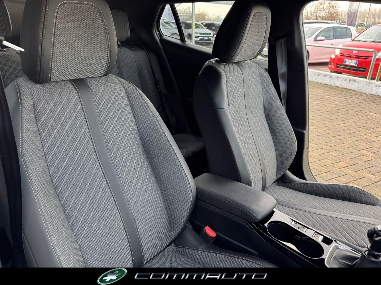 PEUGEOT 2008 PureTech 100 S&S Allure - 22