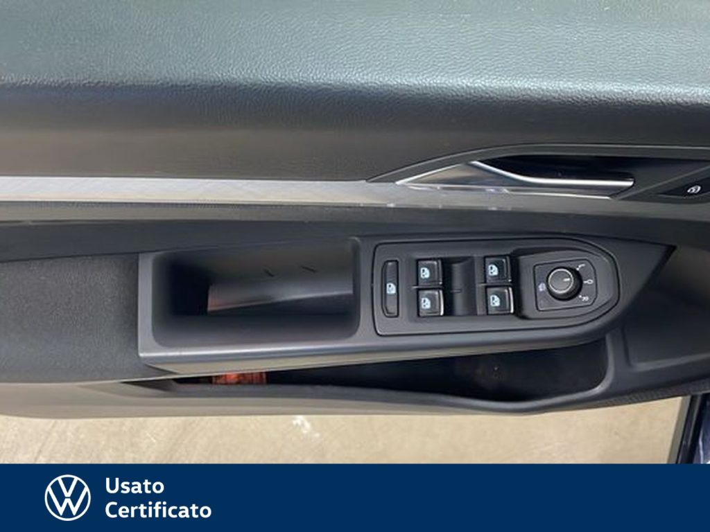 VOLKSWAGEN Golf Variant variant 1.5 tgi life 130cv dsg - 17