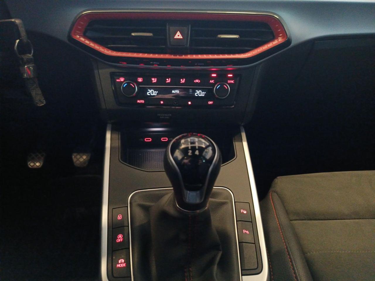 SEAT Arona 1.0 EcoTSI FR - 13