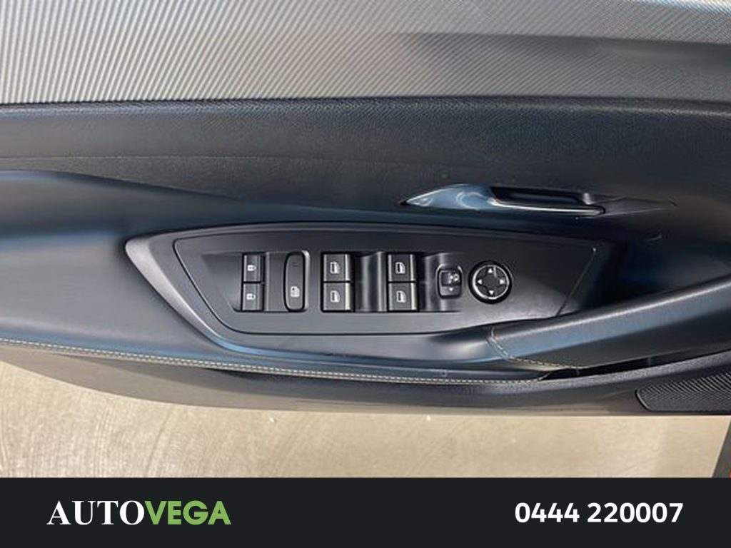 PEUGEOT 308 1.5 bluehdi gt pack s&s 130cv eat8 - 17