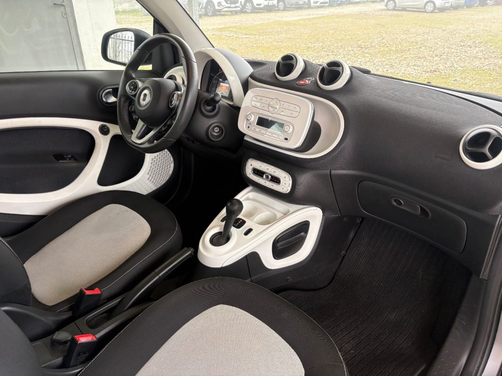 SMART ForTwo 70 1.0 twinamic AUTOMATICA OK NEOPATENTATI - 10