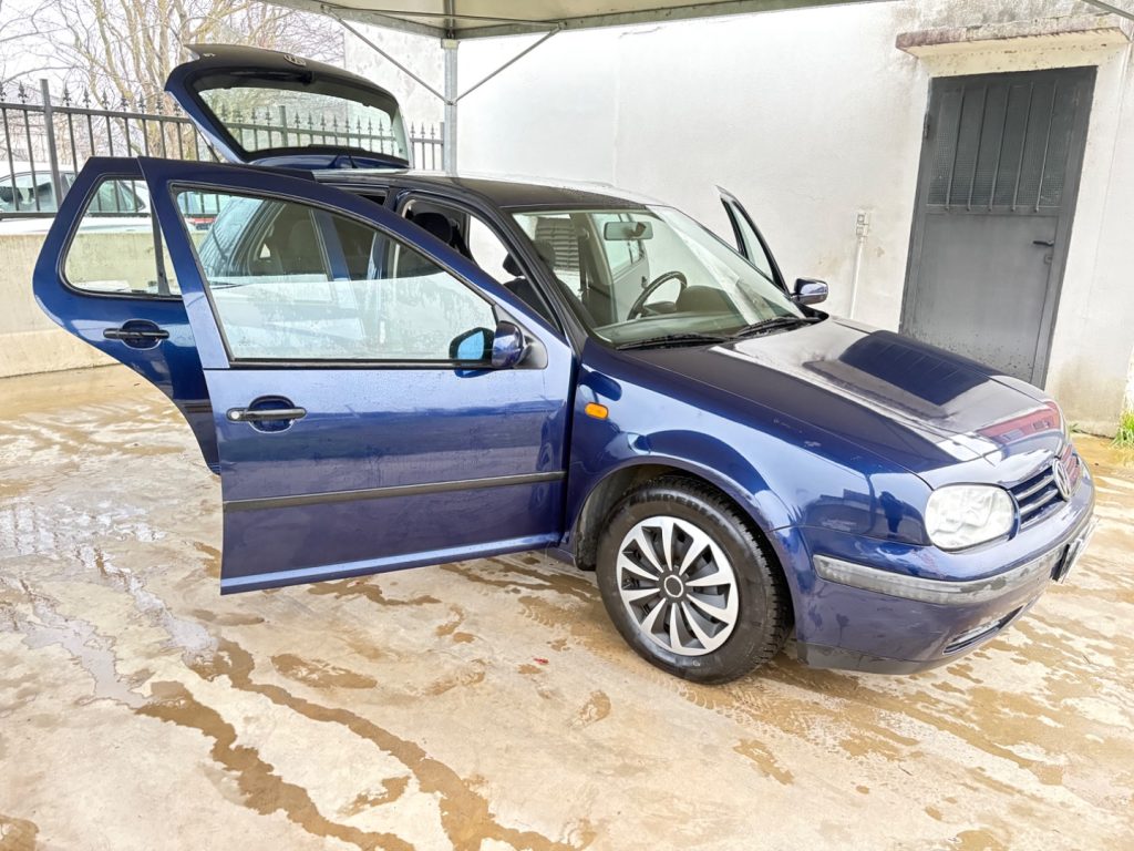 VOLKSWAGEN Golf 1.6 5P 1 PROPR OK NEOP GANCIO TRAINO BLUETHOOT - 38