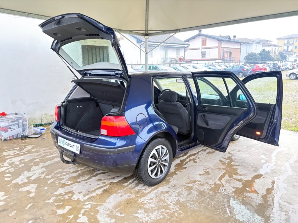 VOLKSWAGEN Golf 1.6 5P 1 PROPR OK NEOP GANCIO TRAINO BLUETHOOT - 39