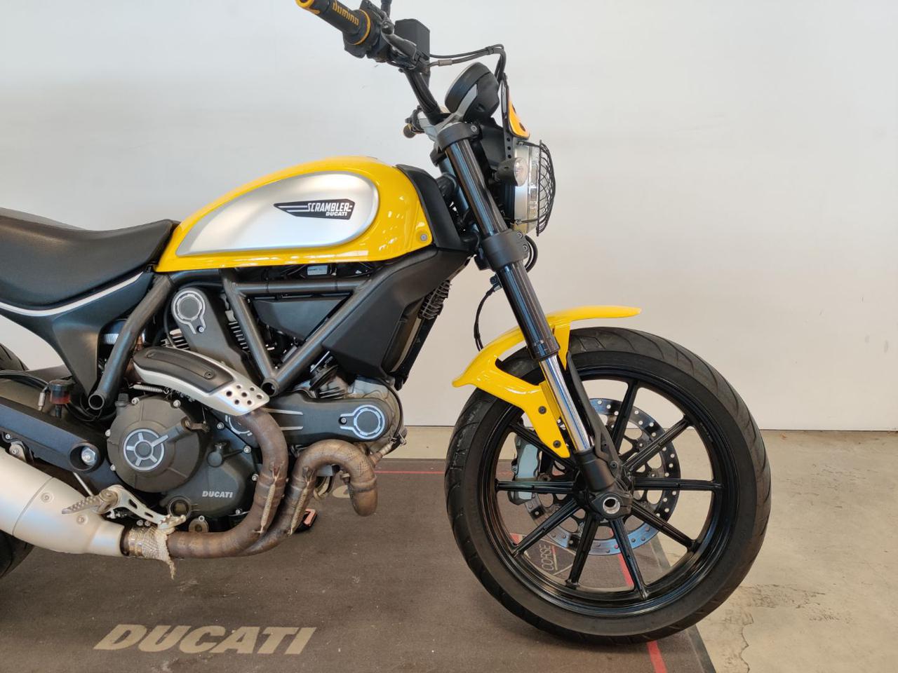 DUCATI Scrambler 800 ICON YELLOW - 5