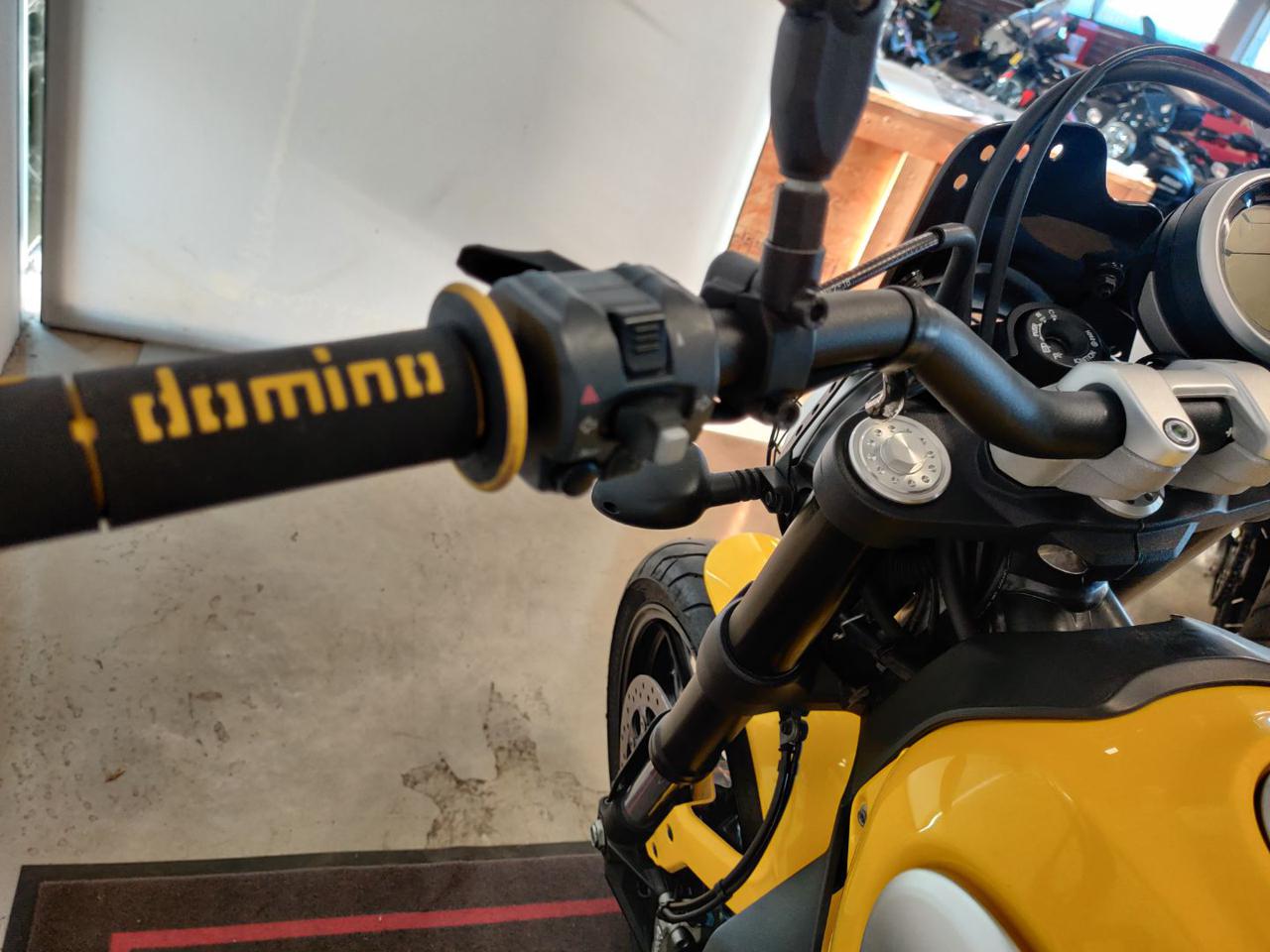 DUCATI Scrambler 800 ICON YELLOW - 11