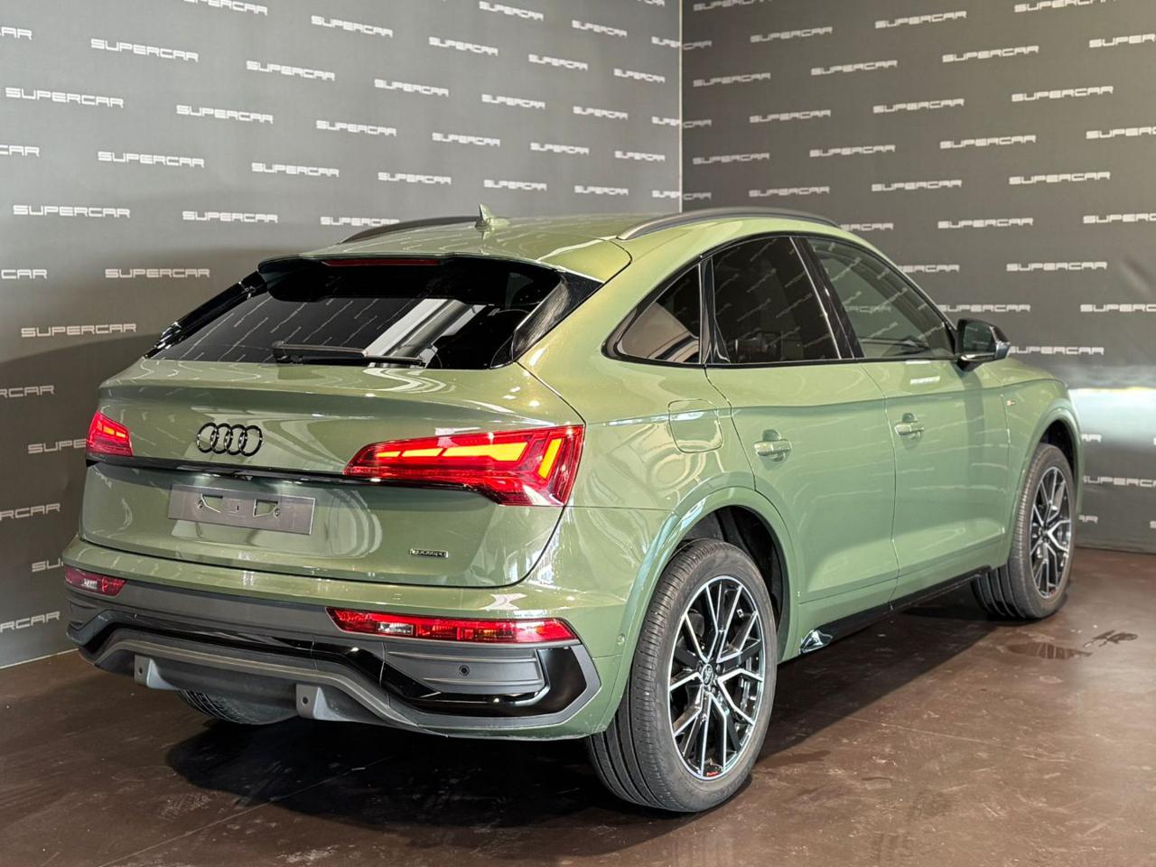 AUDI Q5 SPB 40 TDI quattro S tronic Identity Black - 3