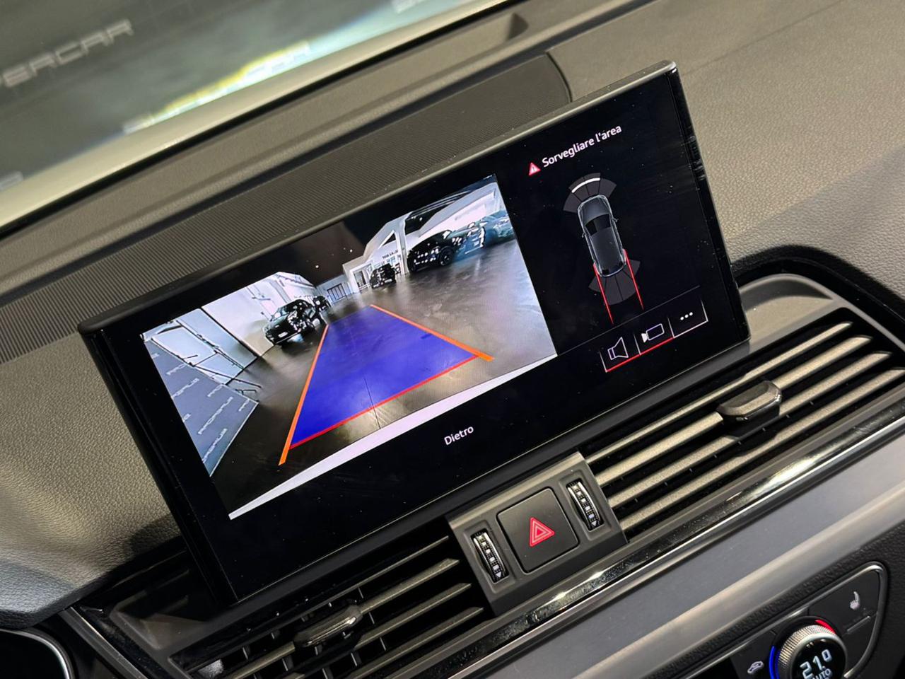 AUDI Q5 40 TDI 204 CV quattro S tronic Identity Black - 14