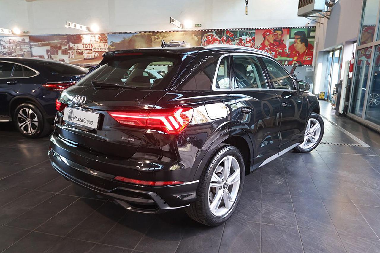 AUDI Q3 40 TDI Quattro S-Tronic S-Line - 9