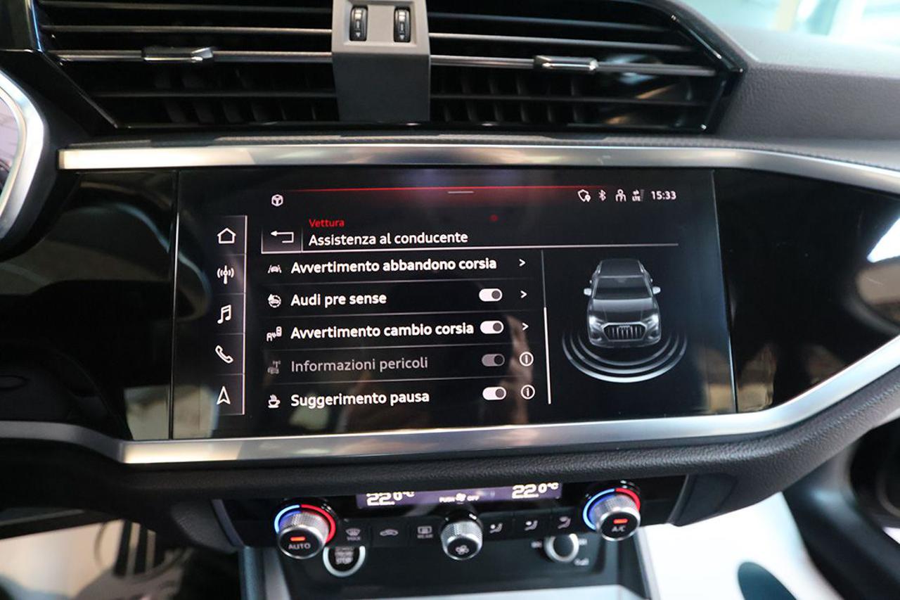 AUDI Q3 40 TDI Quattro S-Tronic S-Line - 29