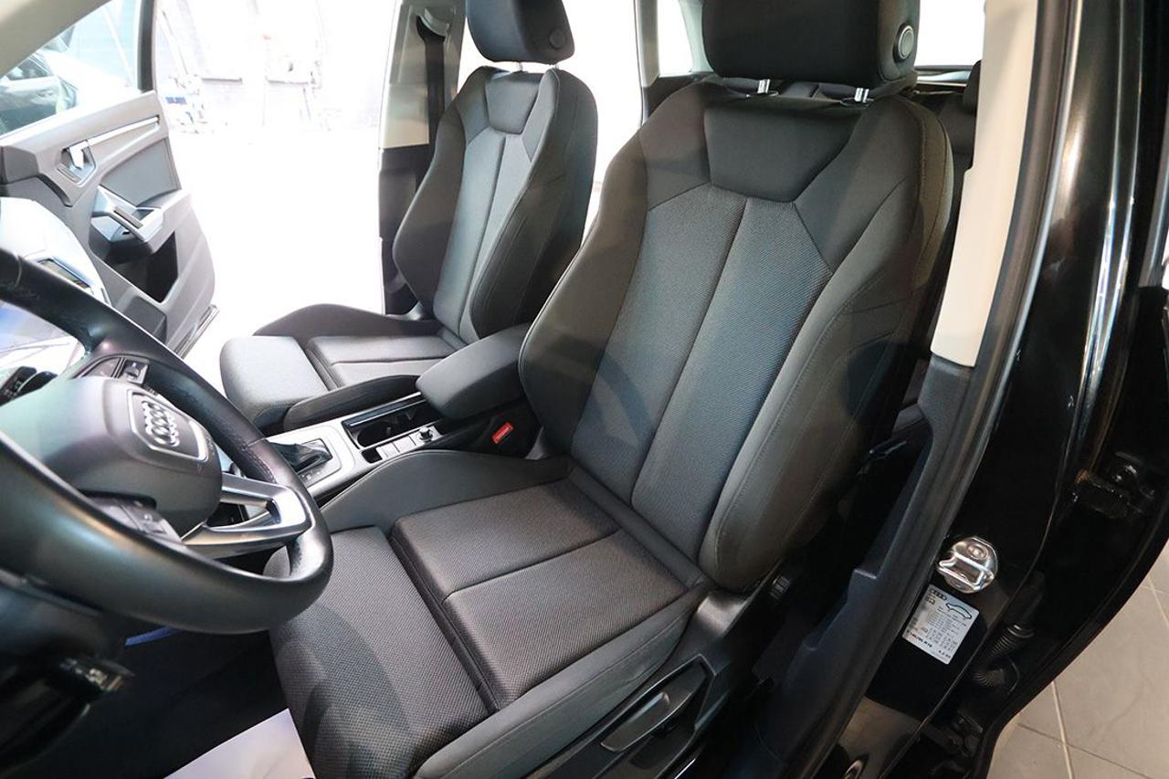 AUDI Q3 40 TDI Quattro S-Tronic S-Line - 18