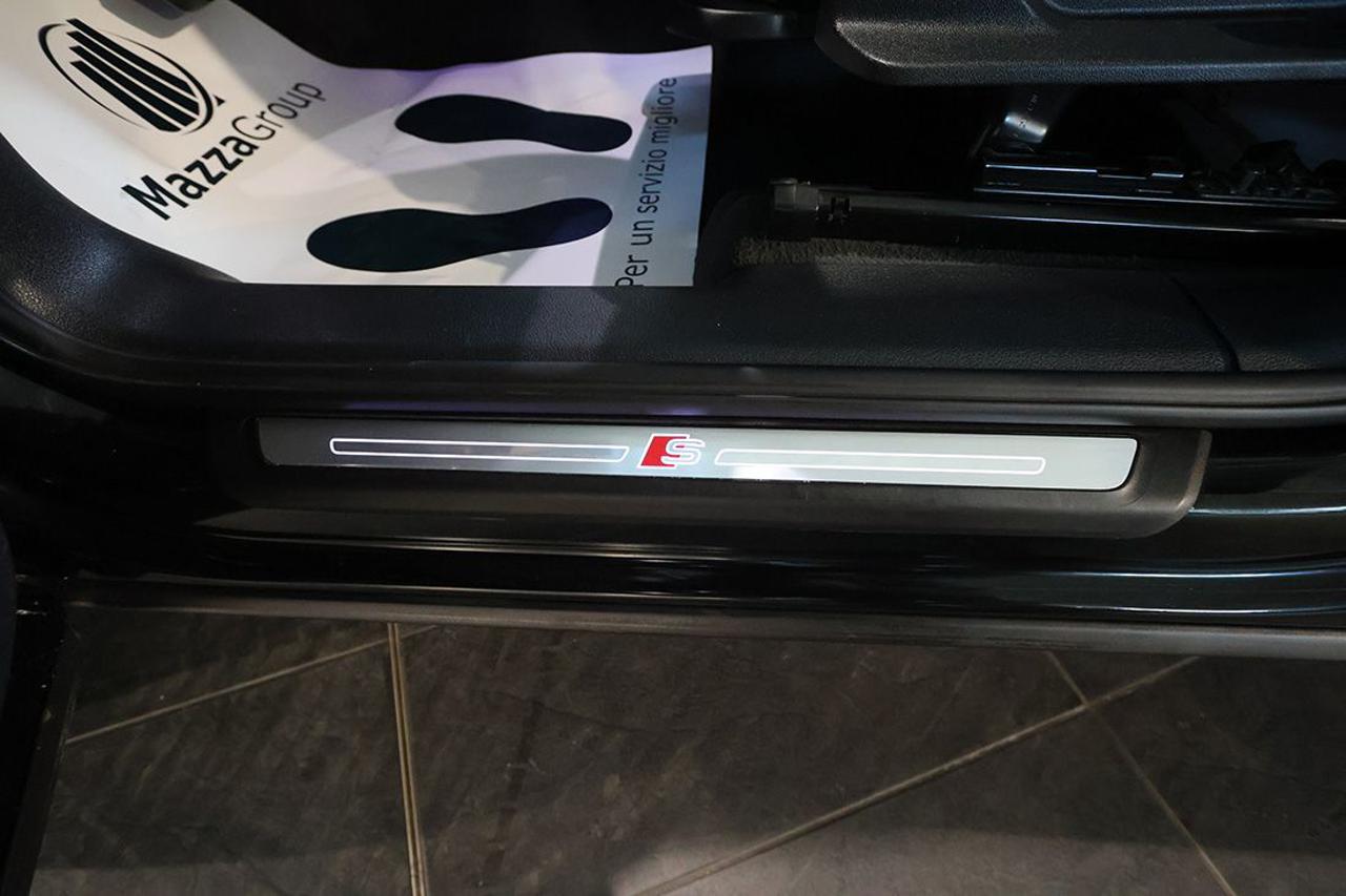 AUDI Q3 40 TDI Quattro S-Tronic S-Line - 41