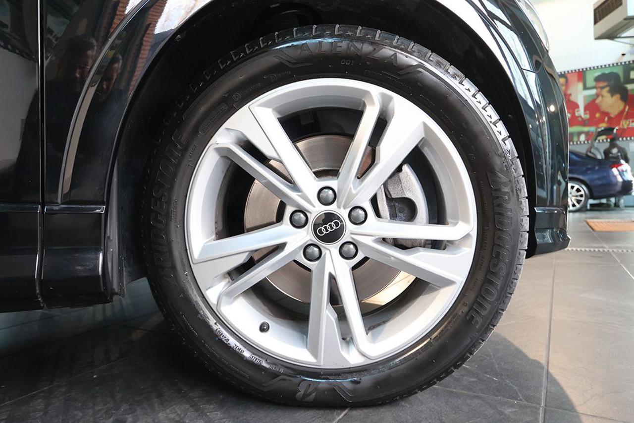 AUDI Q3 40 TDI Quattro S-Tronic S-Line - 6