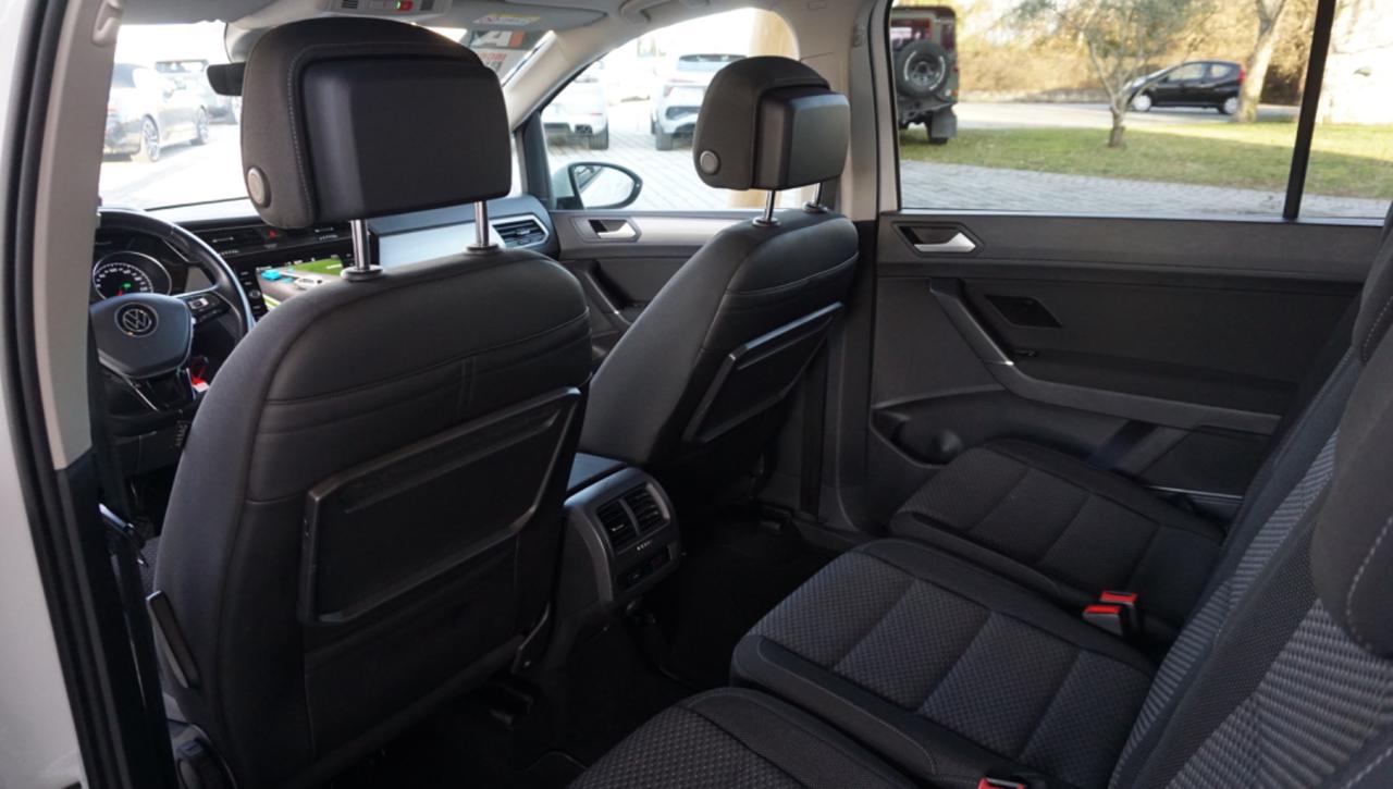 VOLKSWAGEN Touran 1.5 TSI EVO DSG Business BlueMotion Technology - 29
