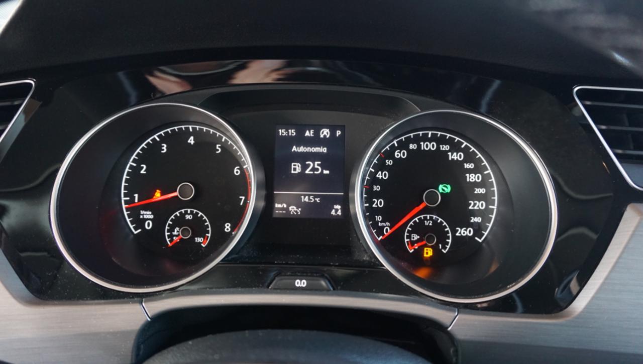 VOLKSWAGEN Touran 1.5 TSI EVO DSG Business BlueMotion Technology - 21