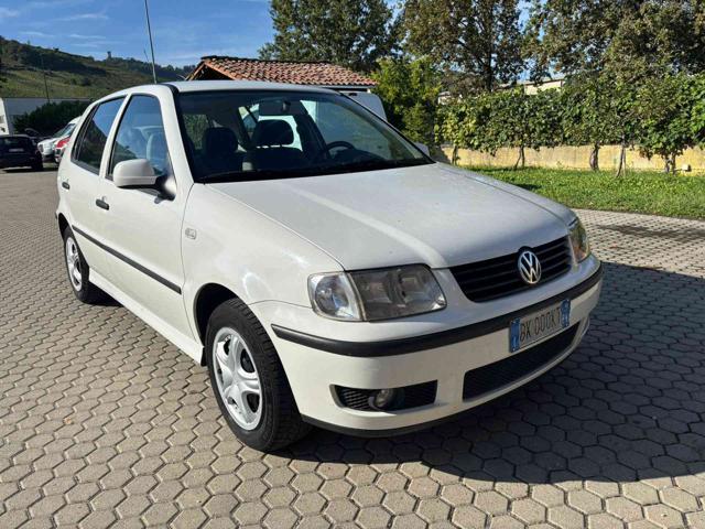 VOLKSWAGEN Polo Bianco pastello