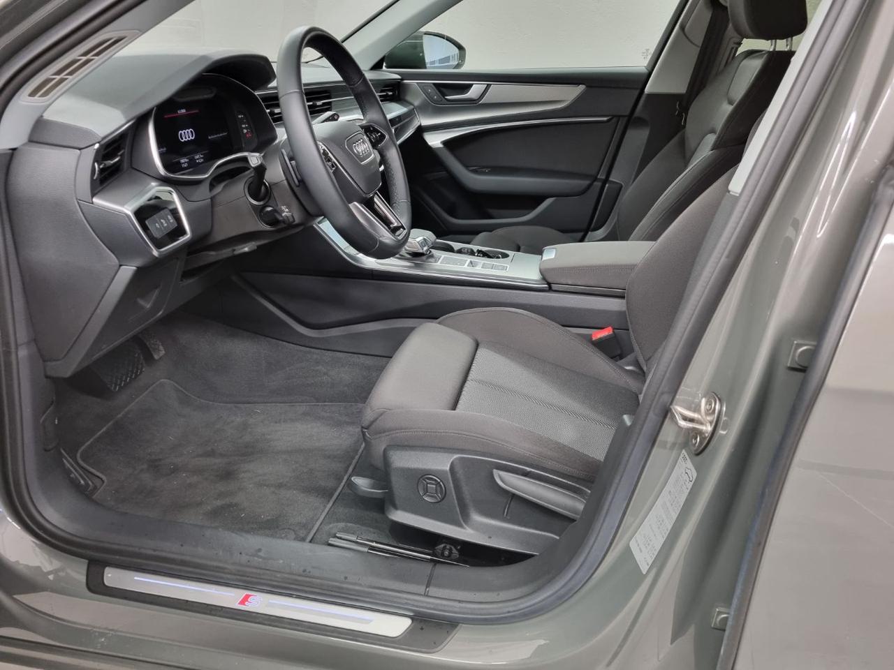 AUDI A6 Avant 40 2.0 TDI quattro ultra S tronic S line edi - 10