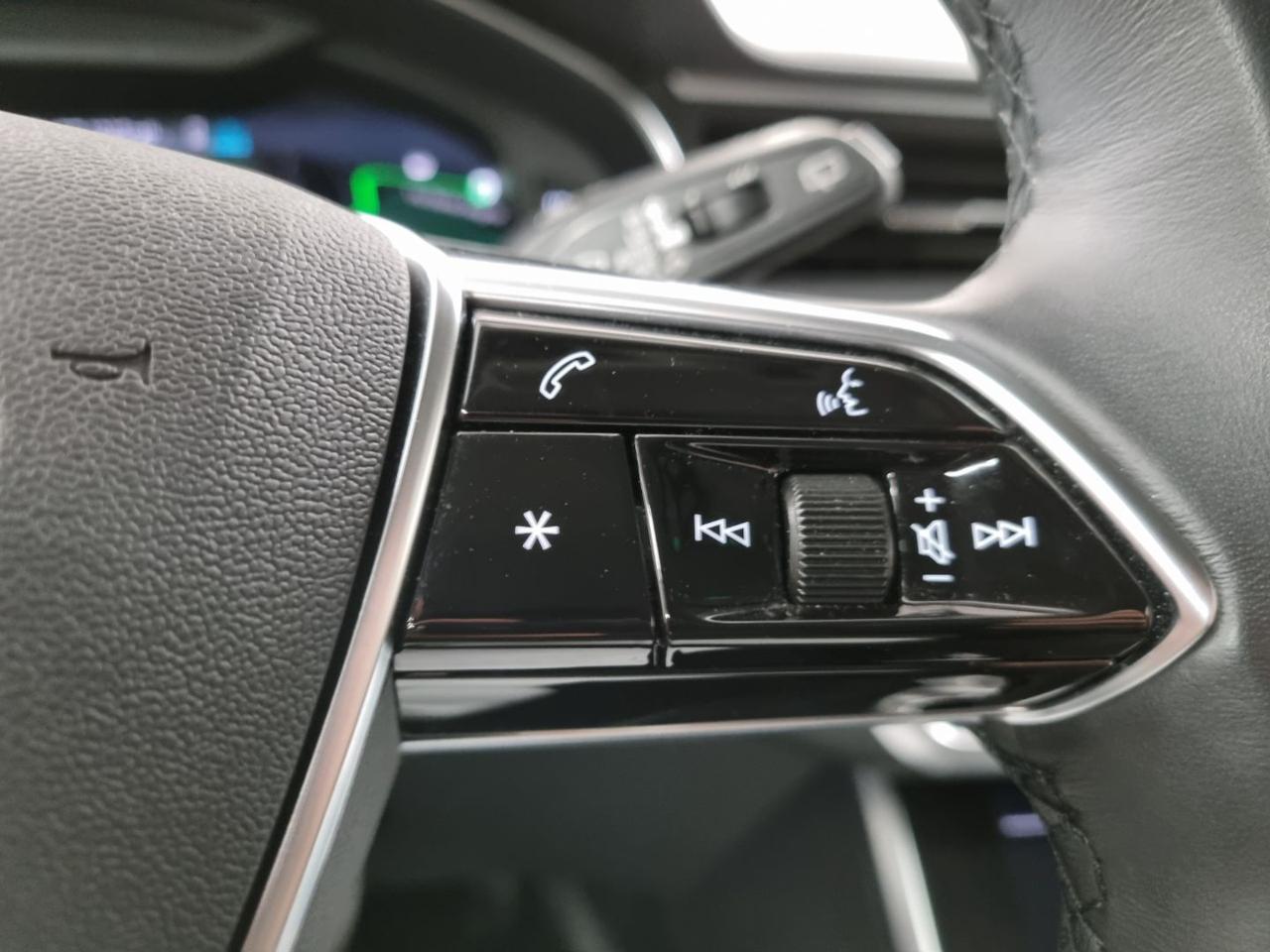 AUDI A6 Avant 40 2.0 TDI quattro ultra S tronic S line edi - 32