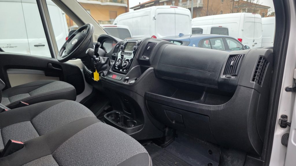 FIAT Ducato MAXI 35 2.3 Mjet 130CV Cabinato GRU Fassi 7posti - 10