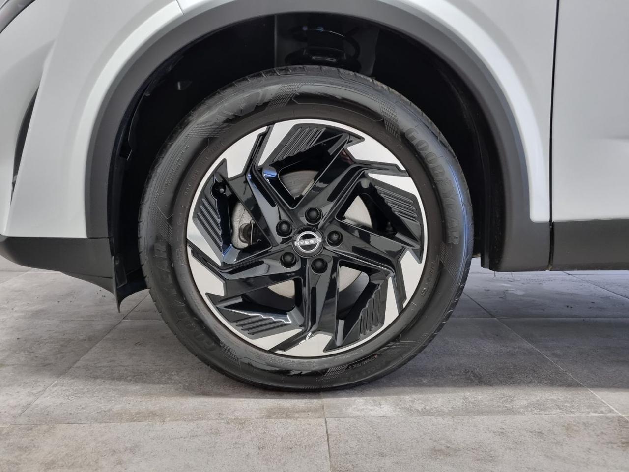 NISSAN Qashqai MHEV 140 CV N-Connecta - 6