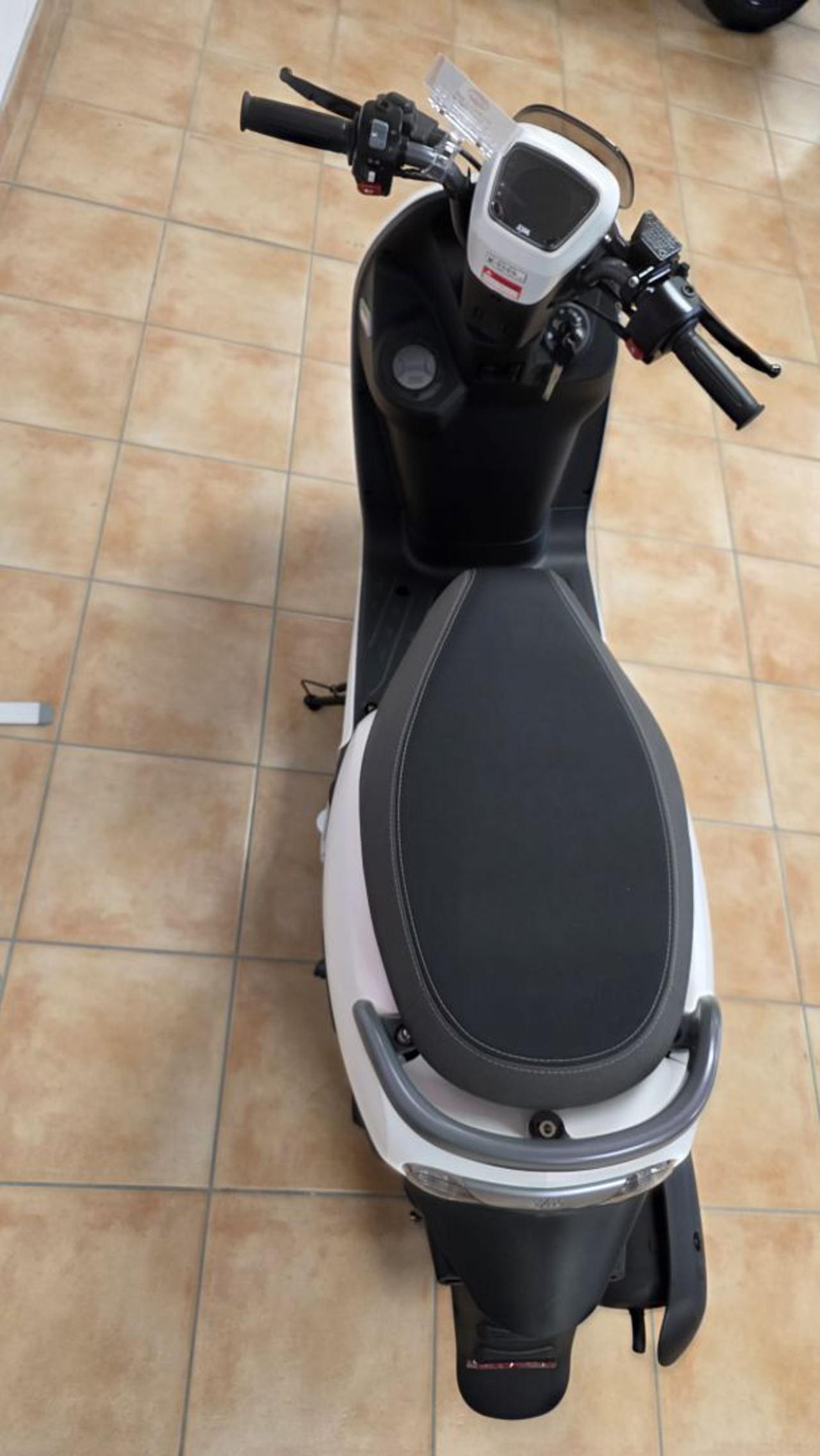 SYM CLBCU 50 Colibri 2026 - 5