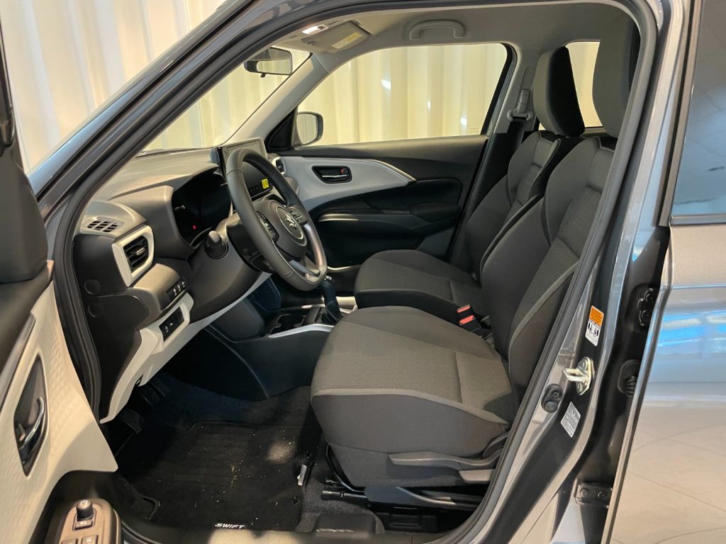 SUZUKI Swift 1.2 Hybrid 4WD AllGrip Top Navi DAB+ LED - 4