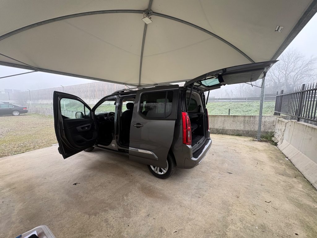 TOYOTA Proace City 1.5D 100 CV 7 POSTI EURO 6-DTEMP 7 DIESEL Lounge - 38