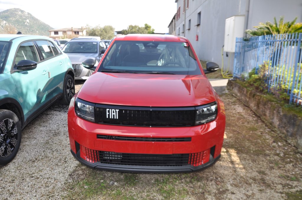 FIAT Grande Panda 1.2 Hybrid 110 CV S&S Pop - 2