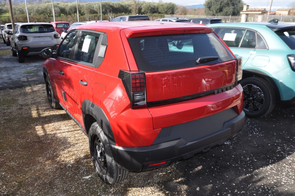 FIAT Grande Panda 1.2 Hybrid 110 CV S&S Pop - 4