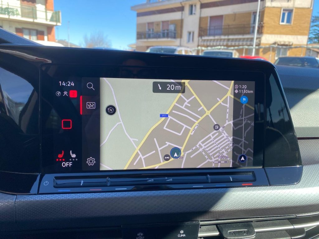 VOLKSWAGEN Golf 8 1.0 Active *Sedili riscaldati*Navi*Lega - 14