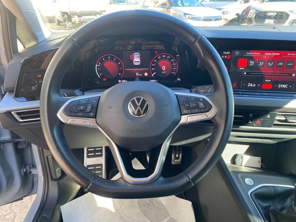 VOLKSWAGEN Golf 8 1.0 Active *Sedili riscaldati*Navi*Lega - 16