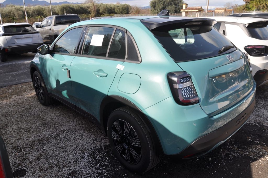 FIAT 600 Hybrid 110 CV DCT MHEV Icon - 4