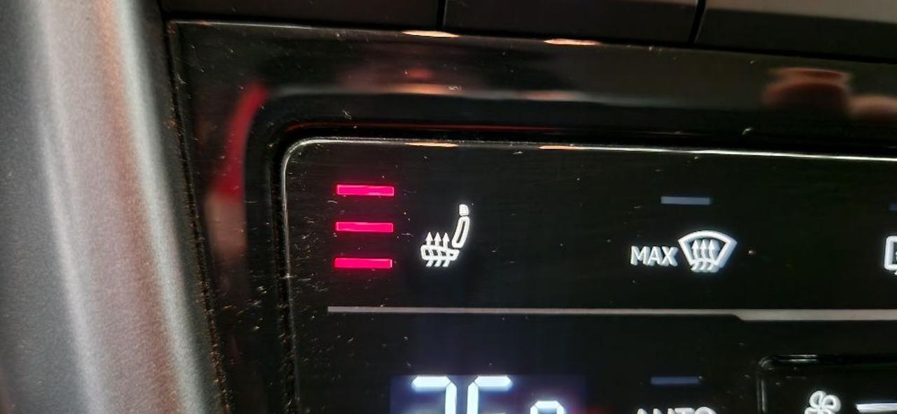 VOLKSWAGEN T-Roc 1.0 TSI Life in Garanzia uff.+sedili riscaldati - 4