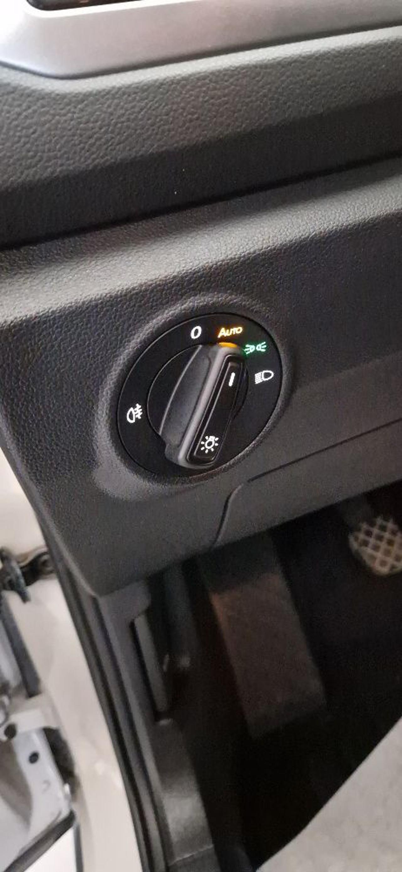 VOLKSWAGEN T-Roc 1.0 TSI Life in Garanzia uff.+sedili riscaldati - 15