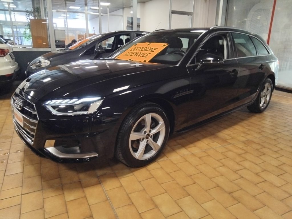 AUDI A4 Avant 35 TDI S tron. Business Advanced MHEV 163 HP - 4