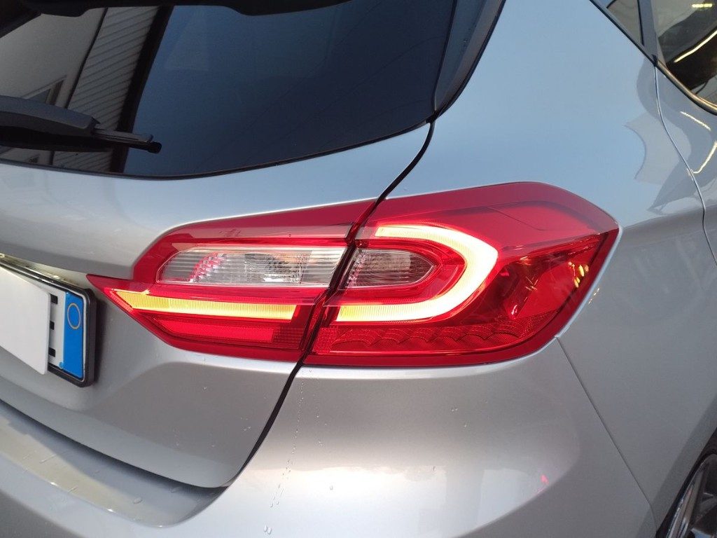 FORD Fiesta 1.5 Ecoboost 200 CV 5 porte ST - 6