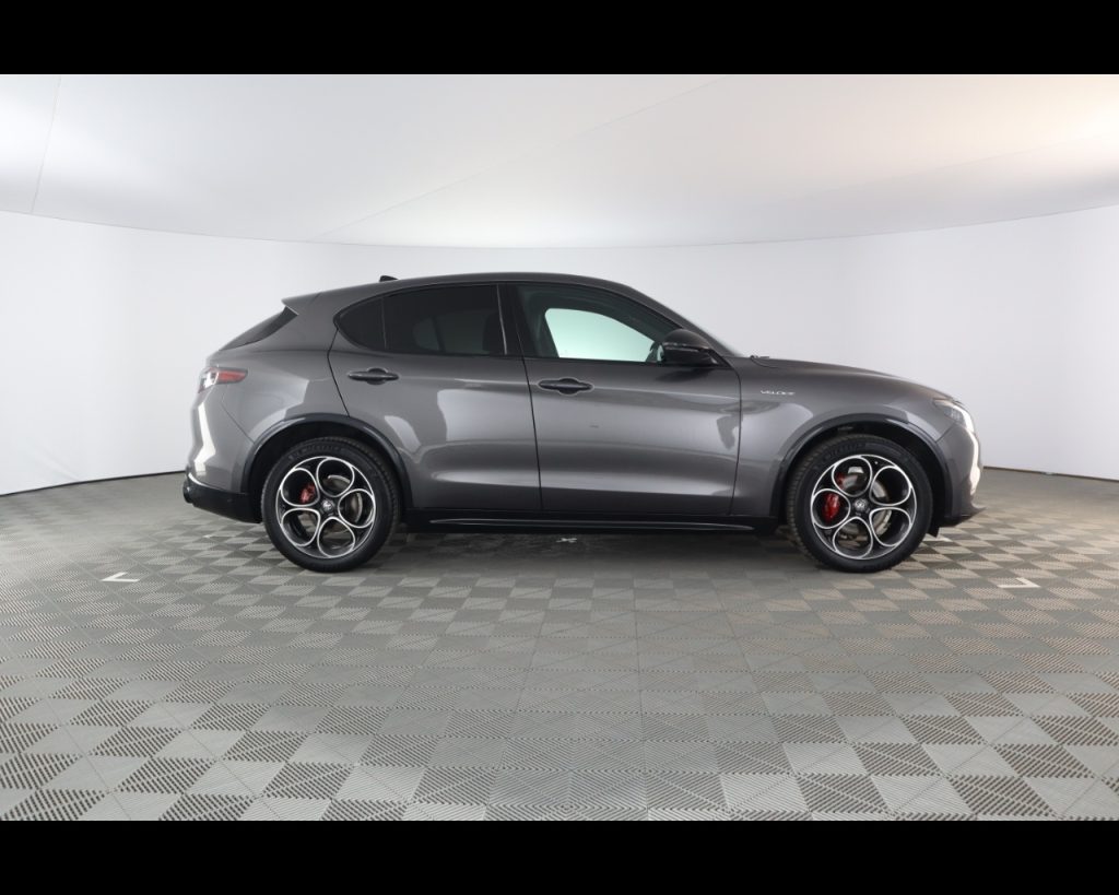 ALFA ROMEO Stelvio 2023 -  2.2 t Veloce Q4 210cv auto - 6