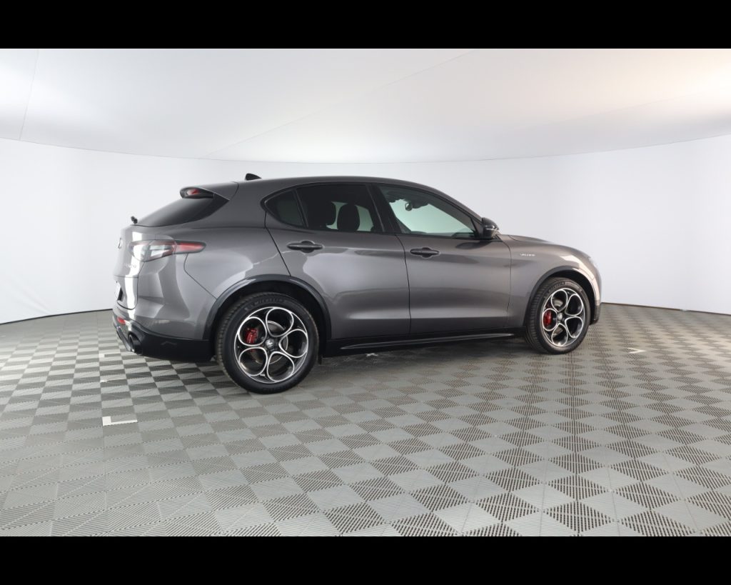 ALFA ROMEO Stelvio 2023 -  2.2 t Veloce Q4 210cv auto - 7